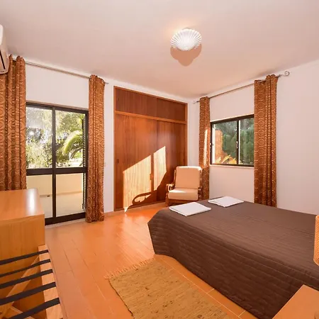 Heaven Parco vacanze 2*